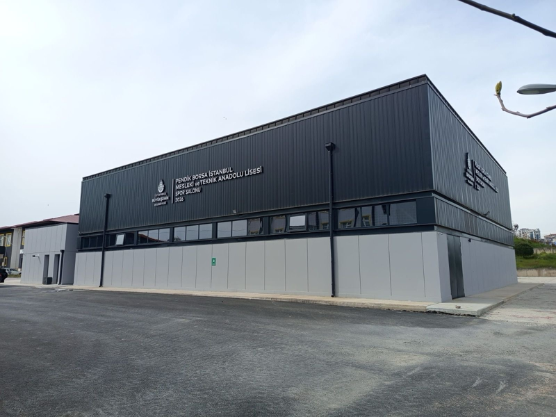 Pendik Borsa İstanbul Mesleki ve Teknik Anadolu Lisesi Spor Salonu